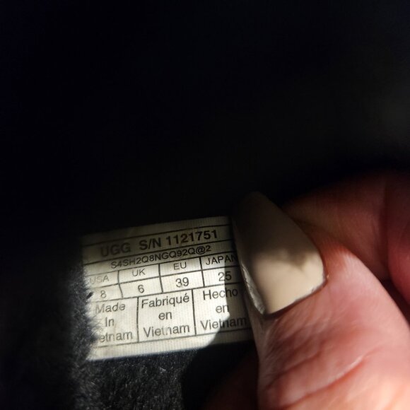 UGG Slippers - Sz 8 - Black - Picture 5 of 5